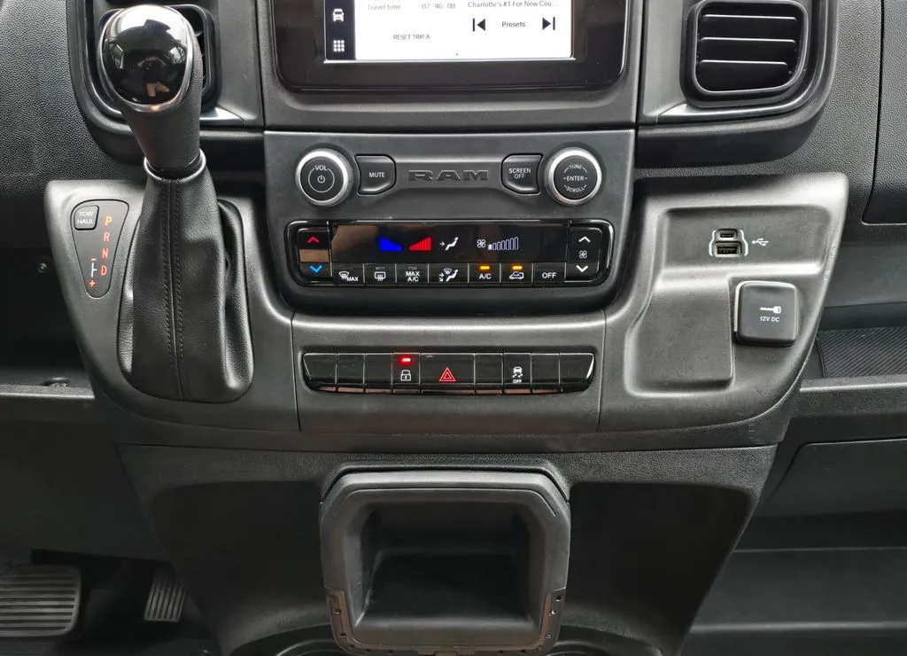 Ram ProMaster 2500 photo 23