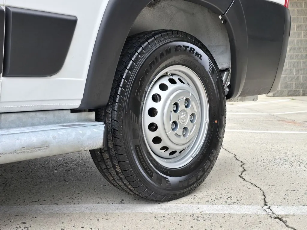 Ram ProMaster 2500 photo 37