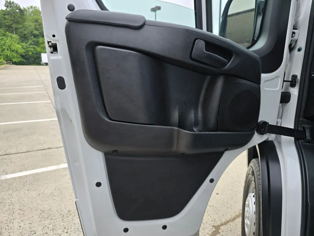 Ram ProMaster 2500 photo 31