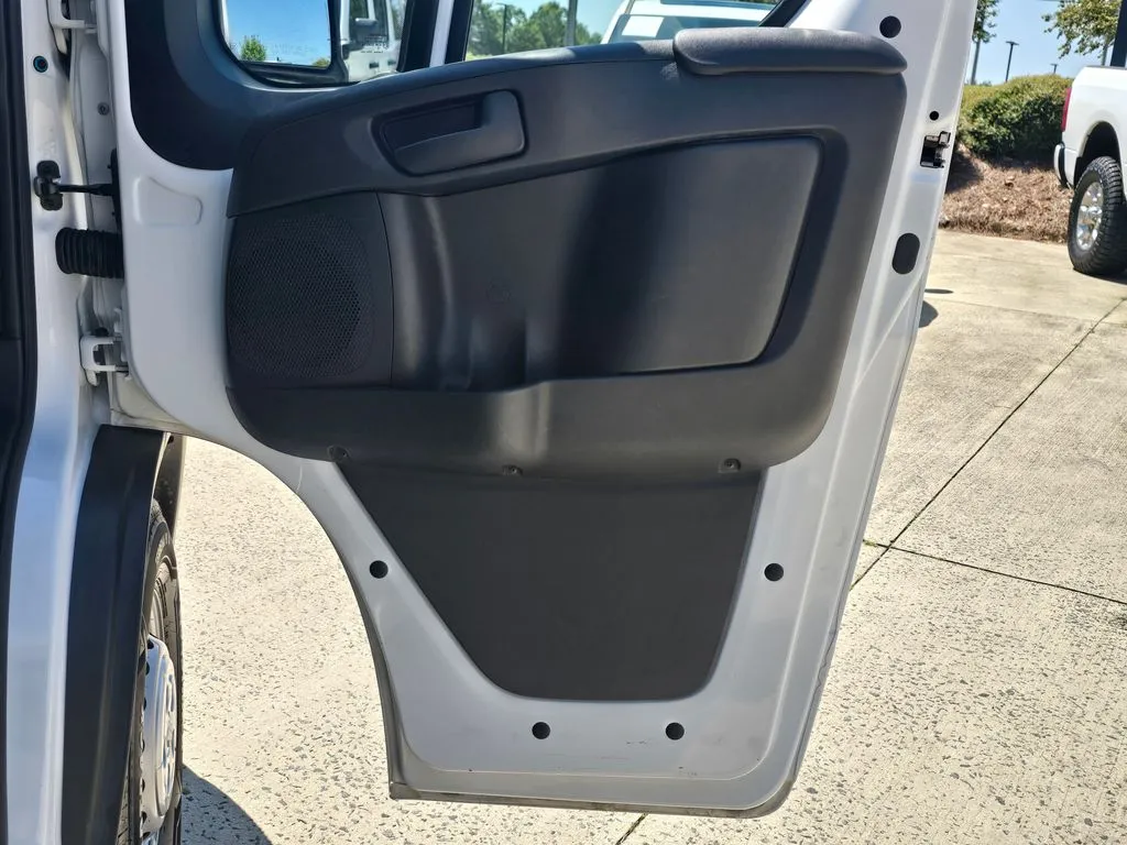 Ram ProMaster 2500 photo 15