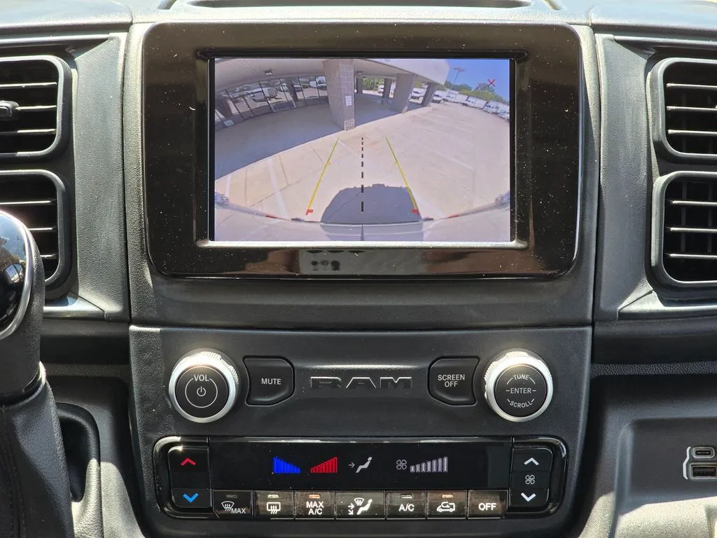 Ram ProMaster 2500 photo 35