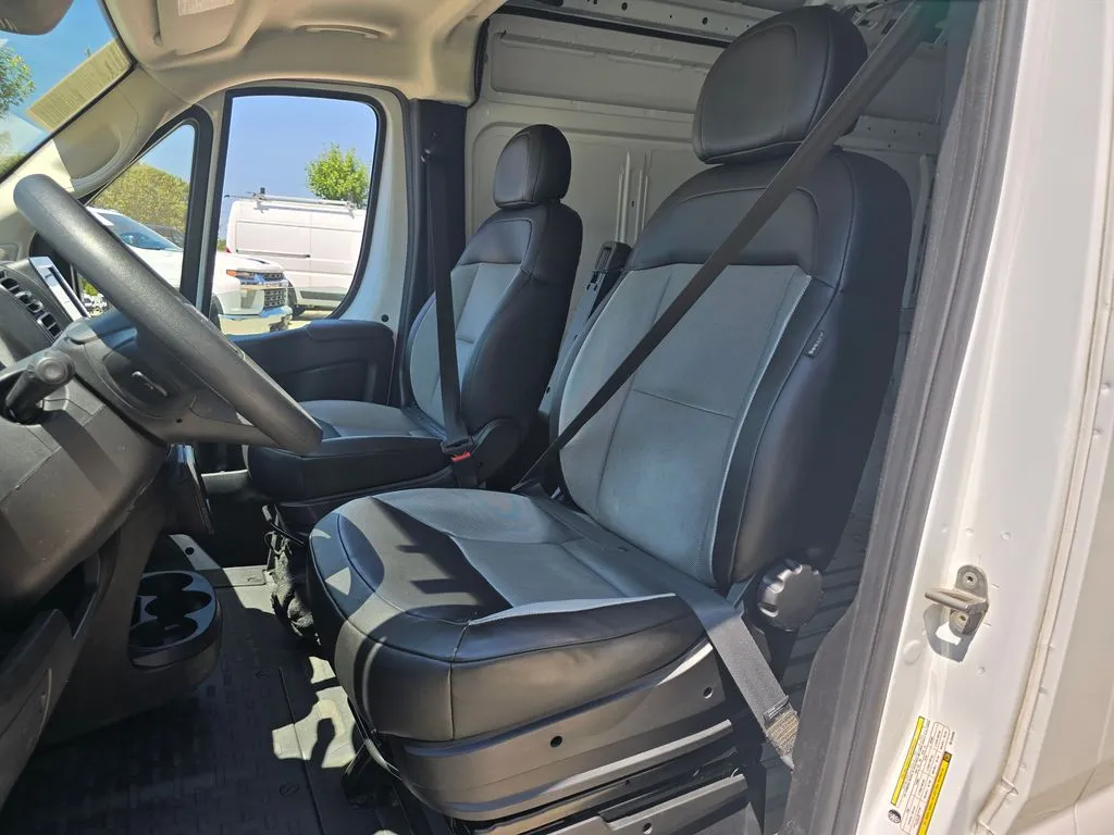 Ram ProMaster 2500 photo 22