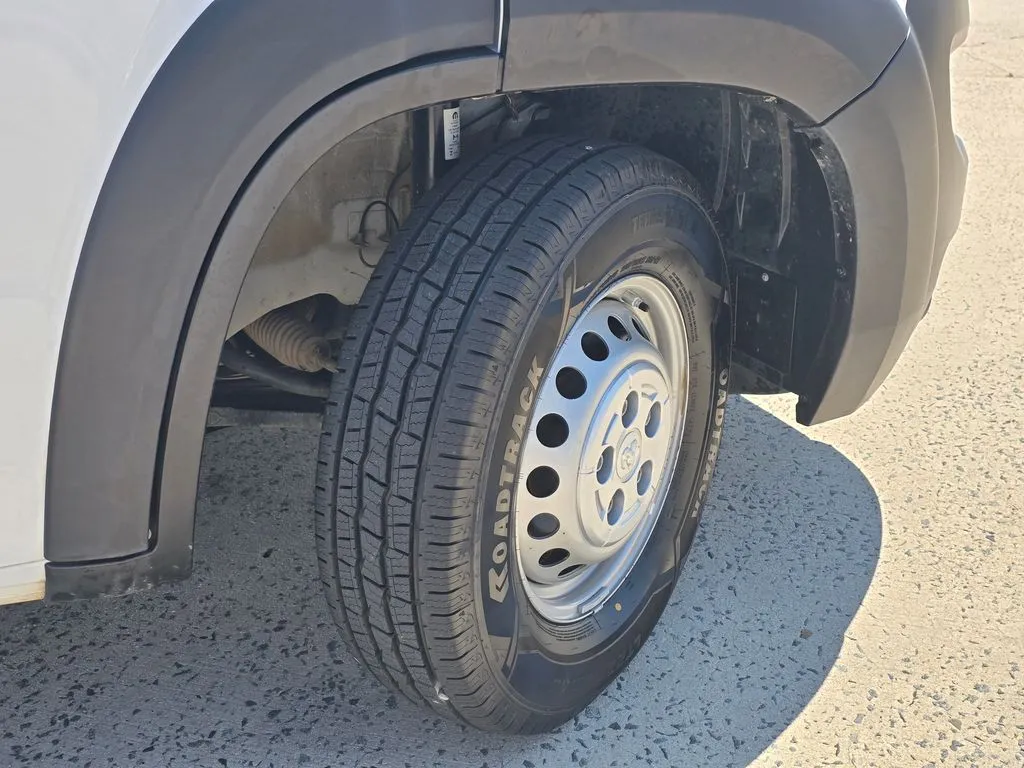 Ram ProMaster 2500 photo 42