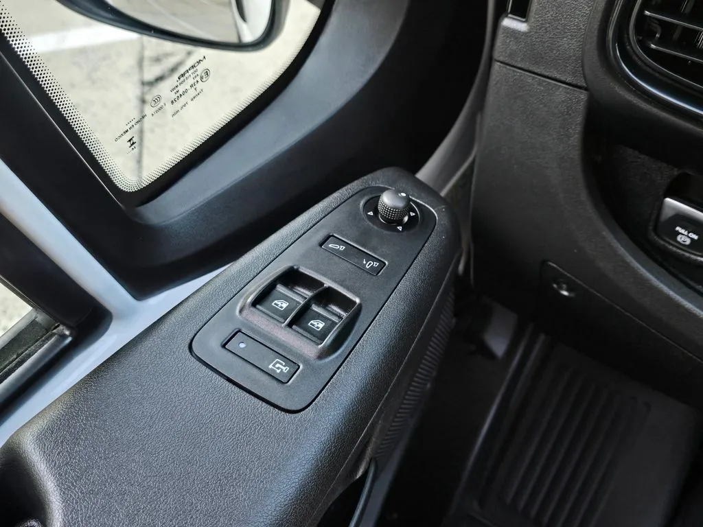 Ram ProMaster 2500 photo 34