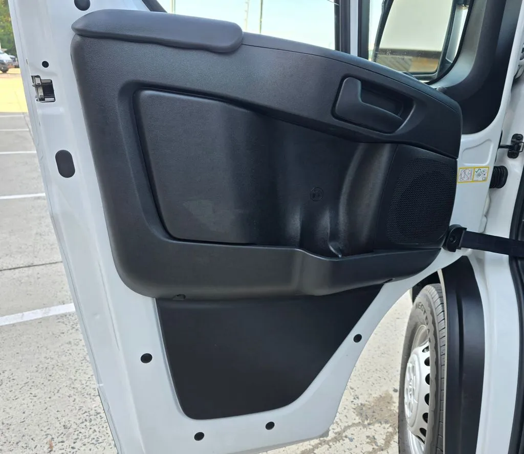 Ram ProMaster 2500 photo 33
