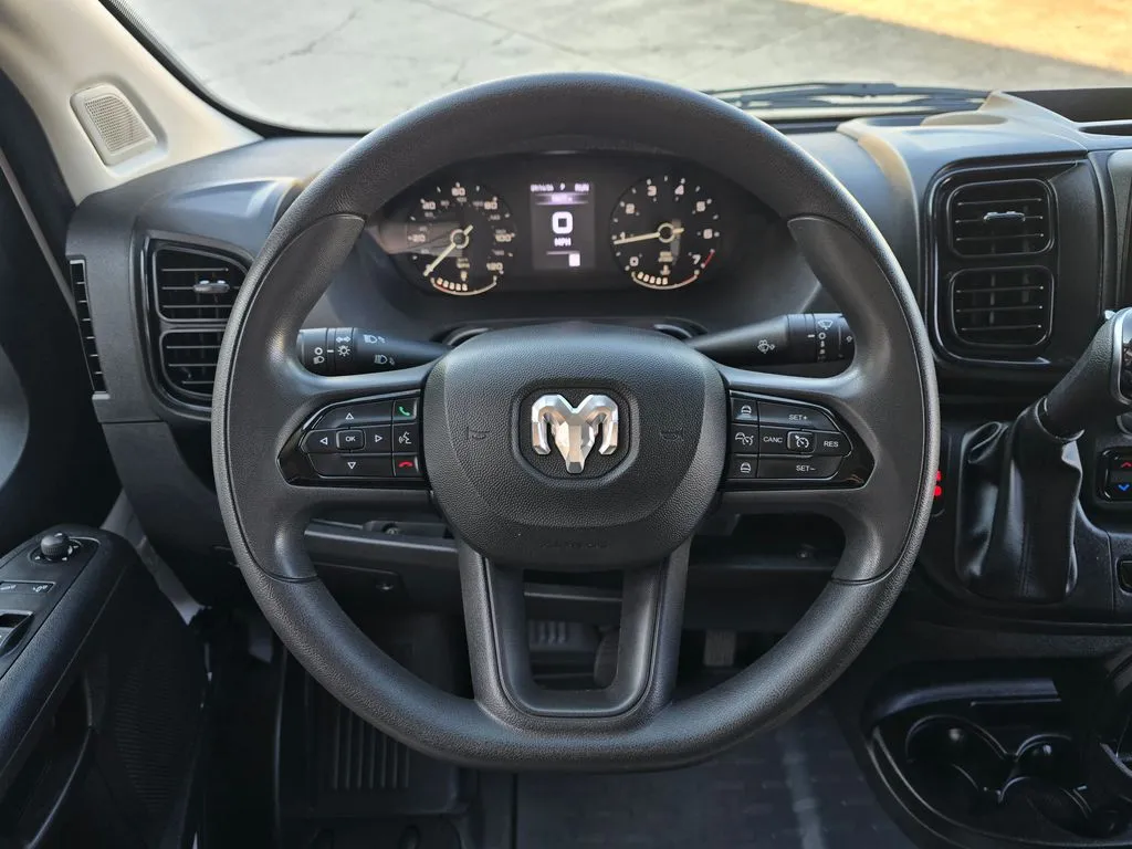 Ram ProMaster 2500 photo 20