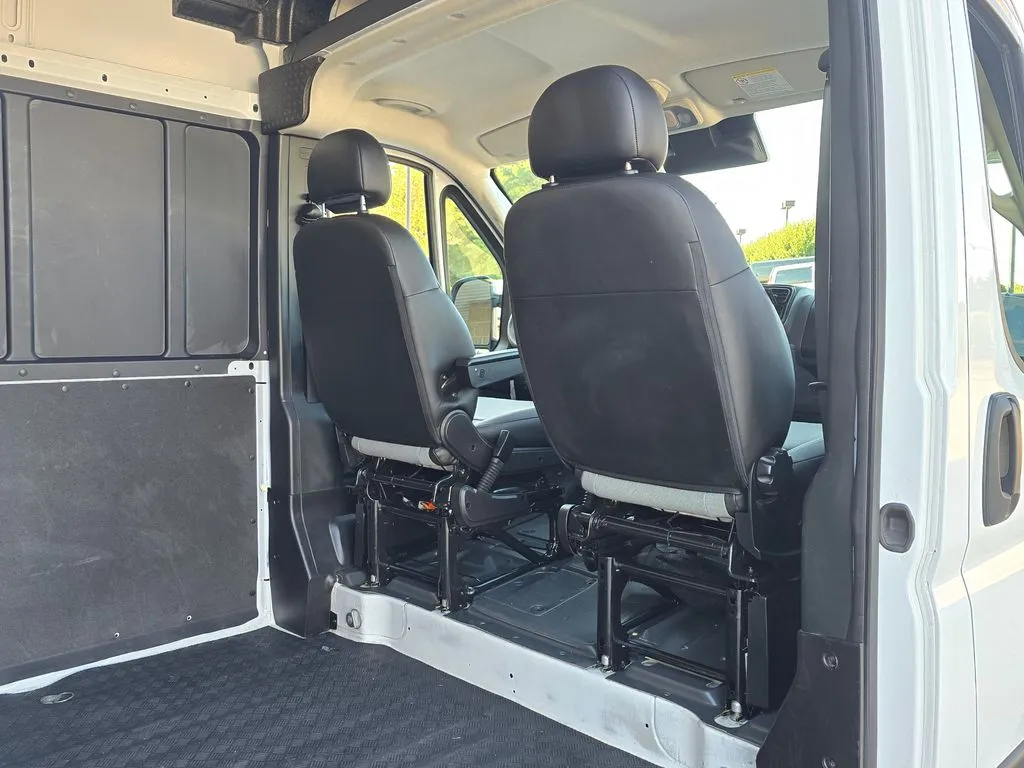 Ram ProMaster 2500 photo 18