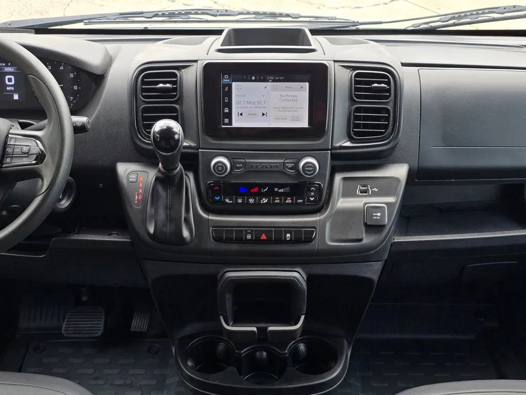 Ram ProMaster 2500 photo 26