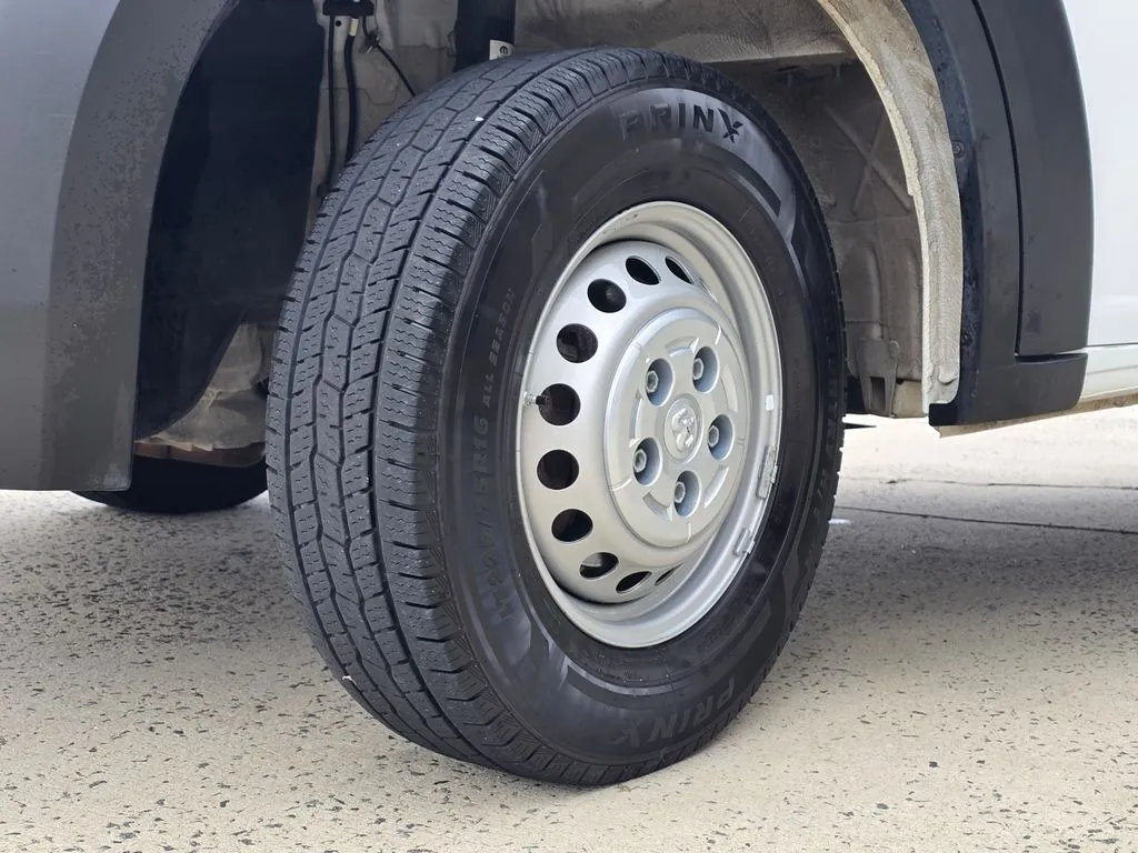 Ram ProMaster 2500 photo 39