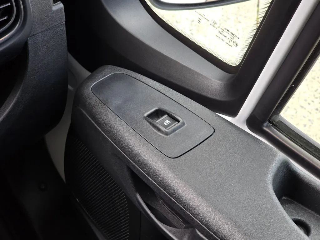 Ram ProMaster 2500 photo 38
