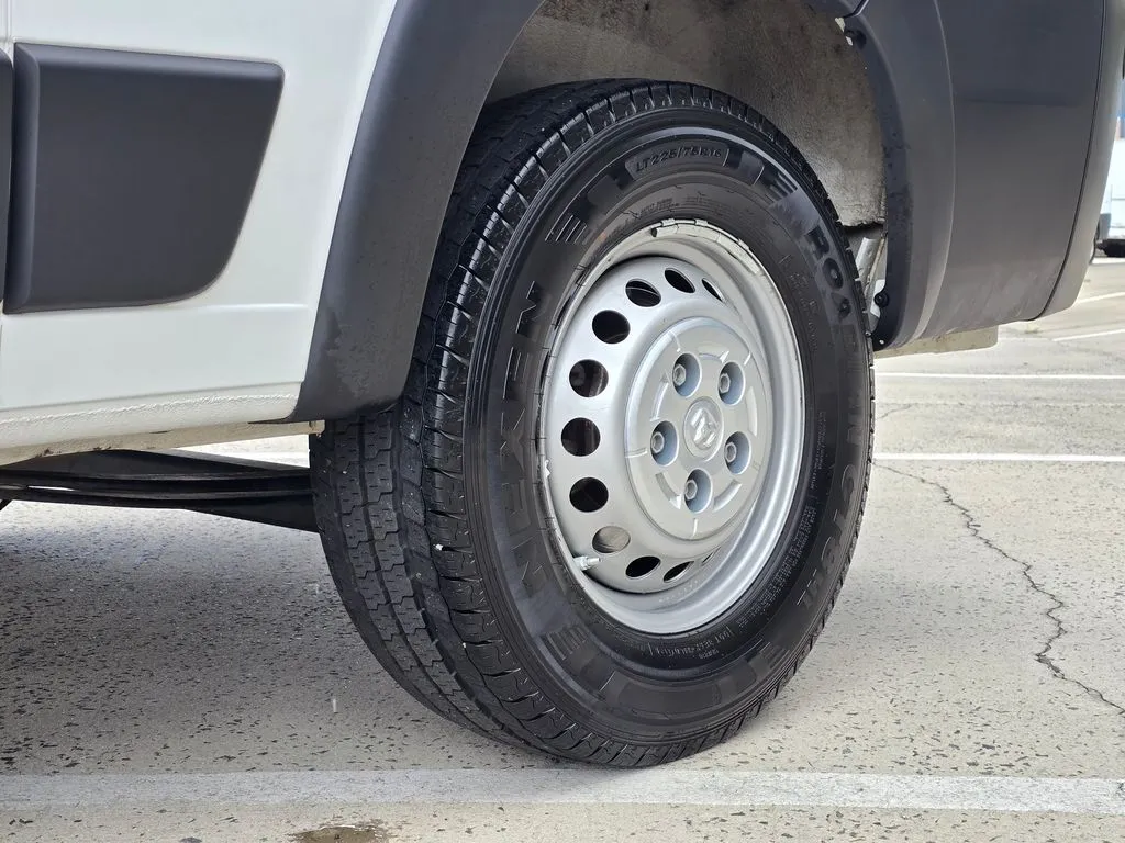 Ram ProMaster 2500 photo 40