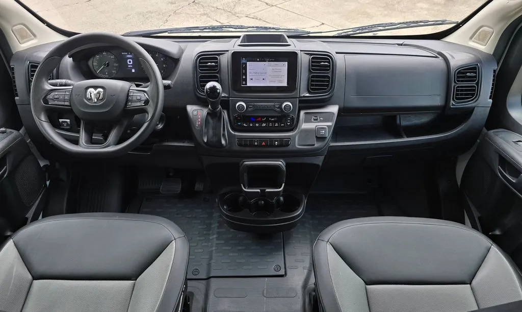 Ram ProMaster 2500 photo 19