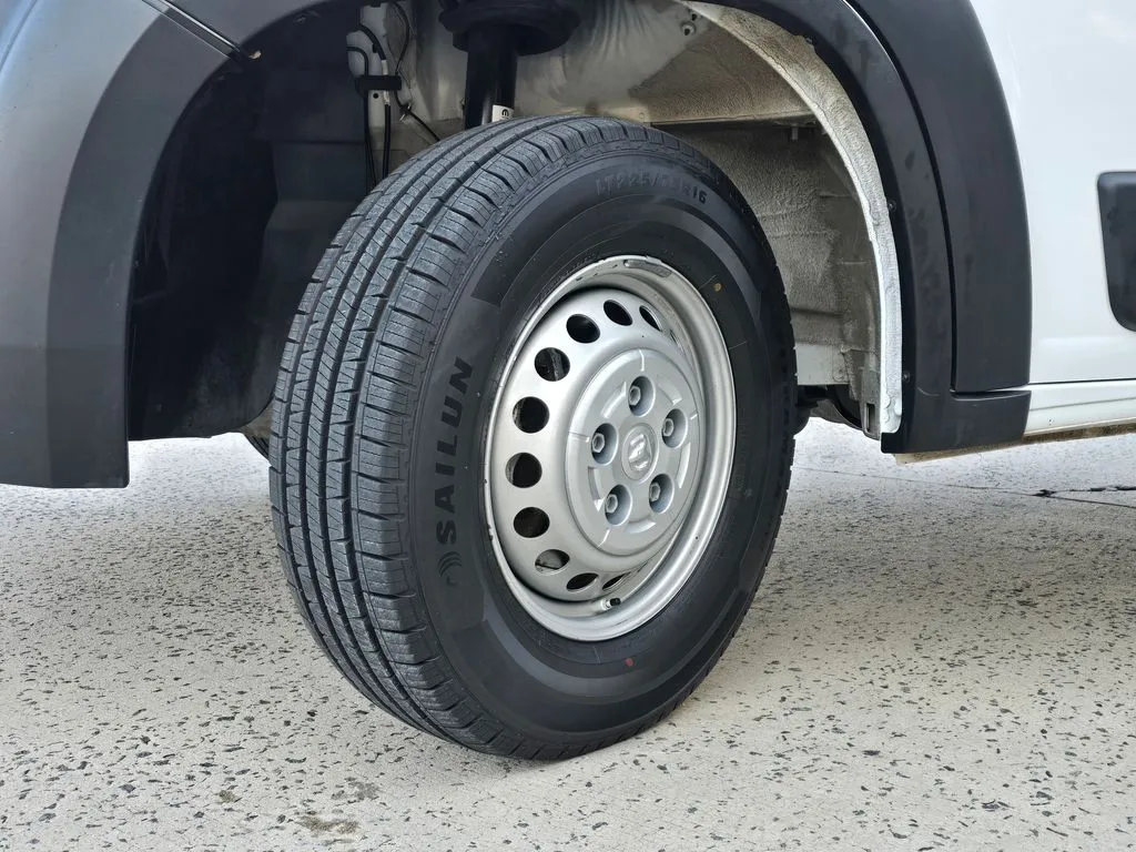 Ram ProMaster 2500 photo 40