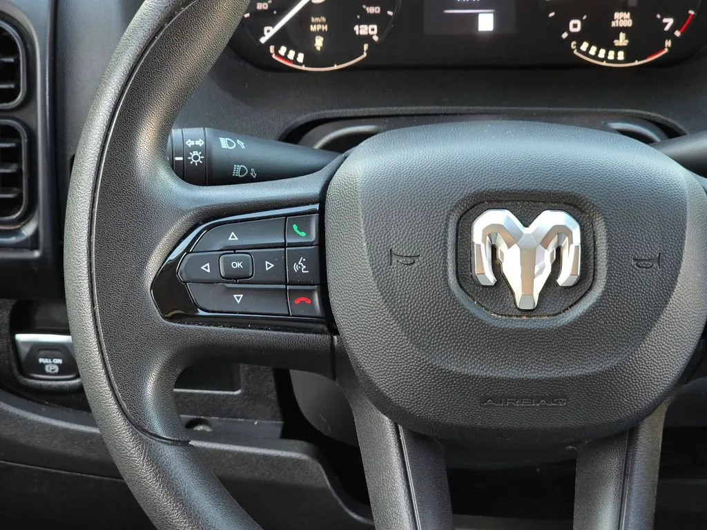 Ram ProMaster 2500 photo 22