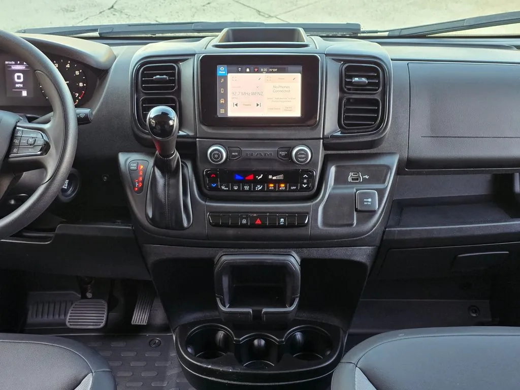 Ram ProMaster 2500 photo 27