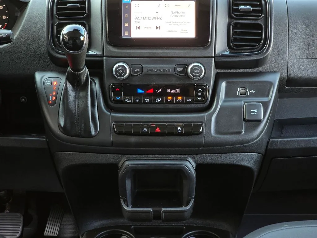 Ram ProMaster 2500 photo 31