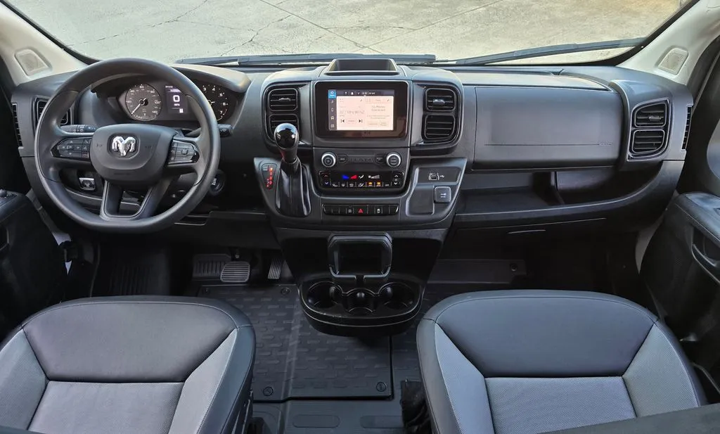 Ram ProMaster 2500 photo 19