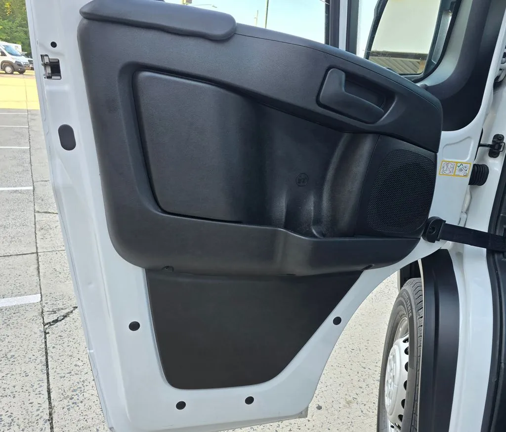 Ram ProMaster 2500 photo 34