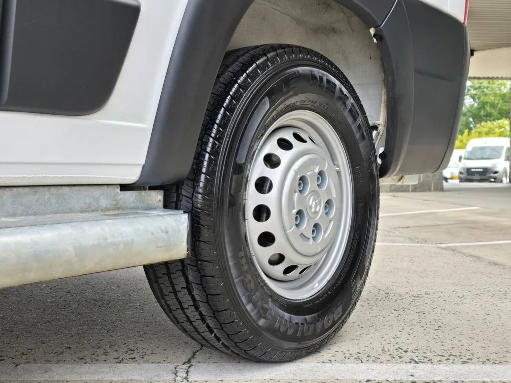 Ram ProMaster 2500 photo 38