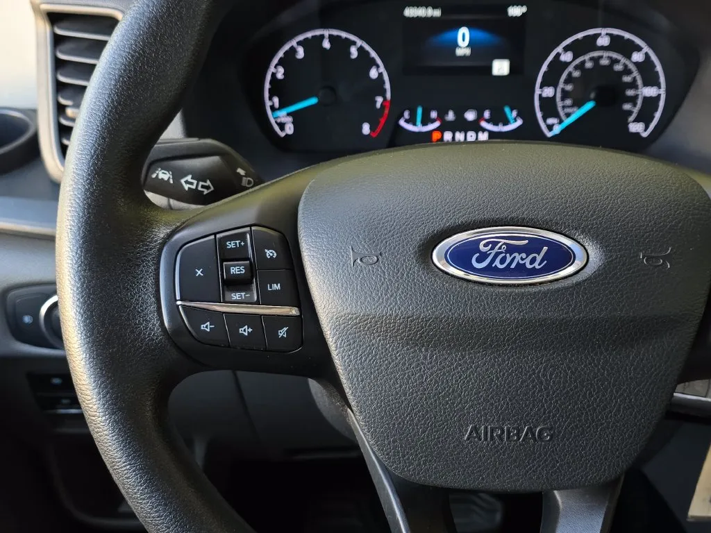 Ford Transit-350 photo 18