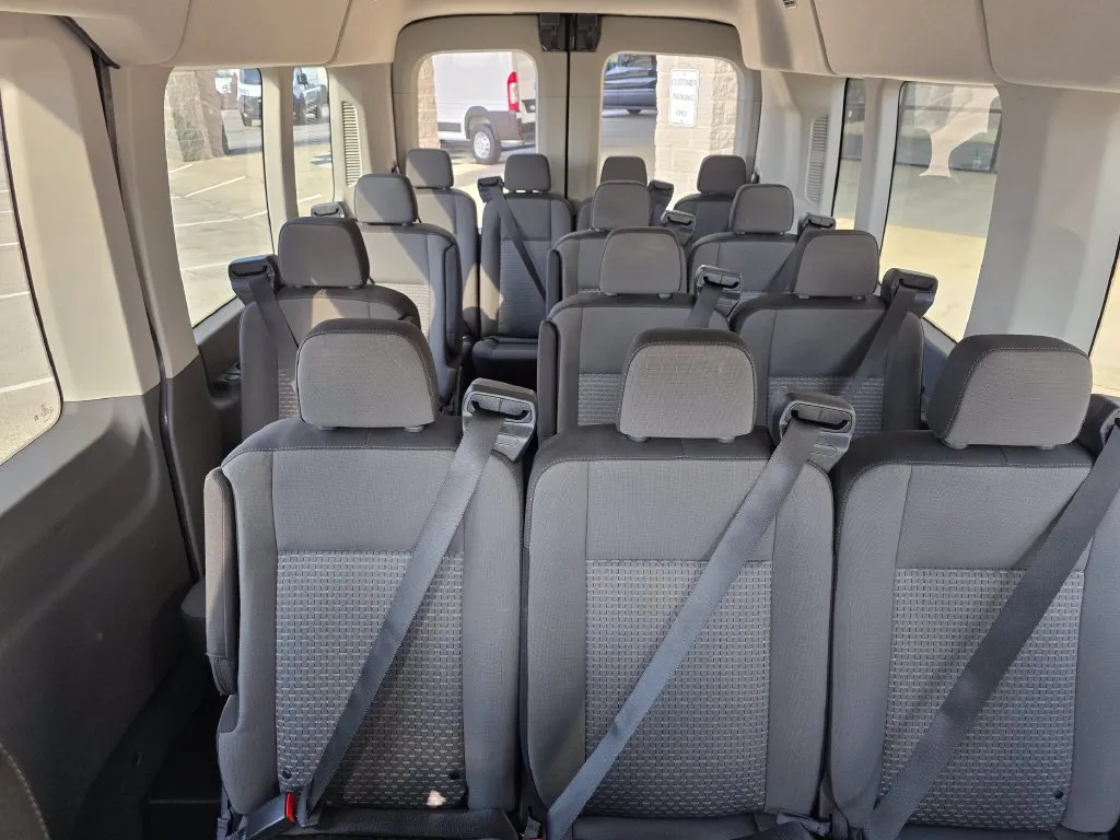 Ford Transit-350 photo 14
