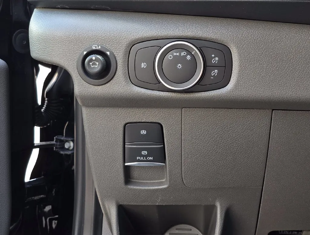 Ford Transit-350 photo 39