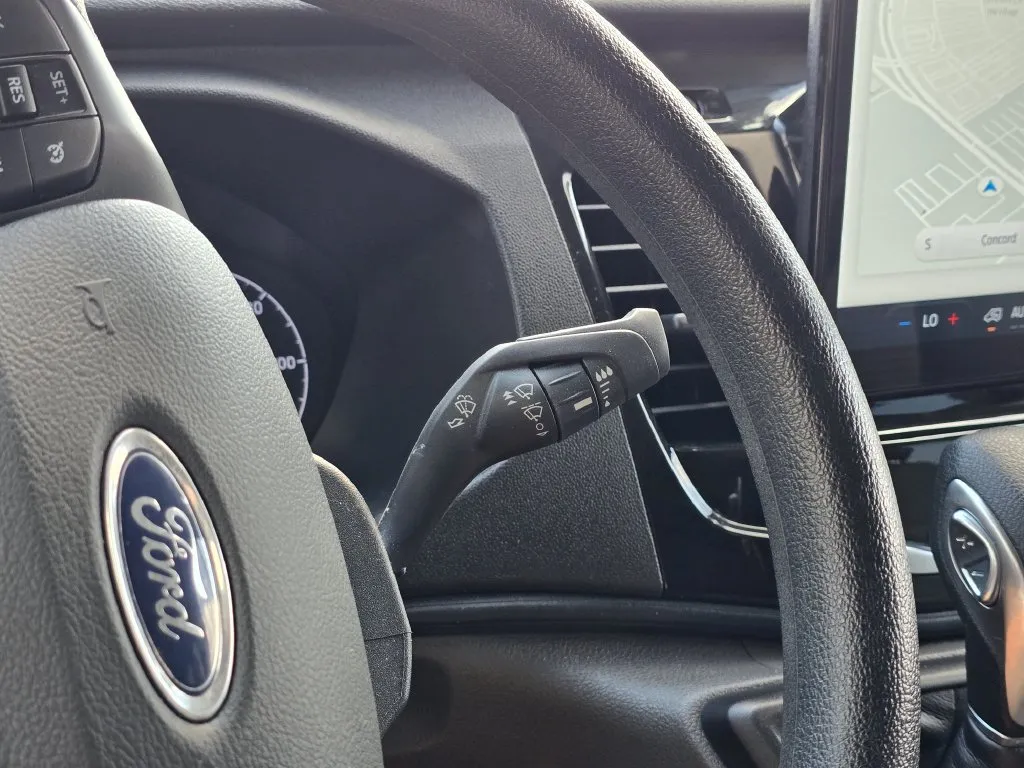 Ford Transit-350 photo 23