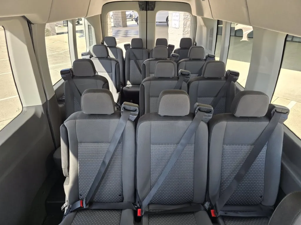 Ford Transit-350 photo 14