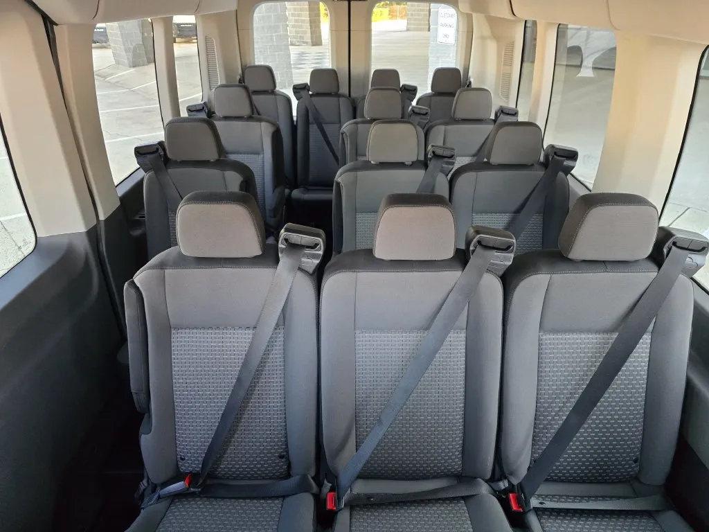 Ford Transit-350 photo 15