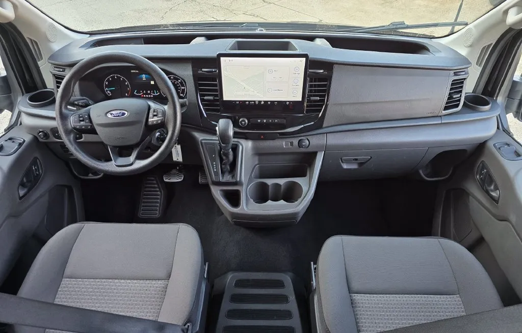 Ford Transit-350 photo 16