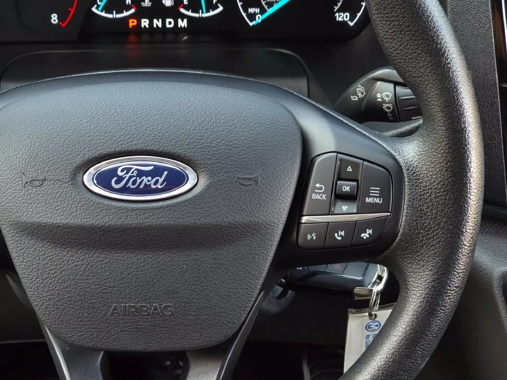Ford Transit-350 photo 23