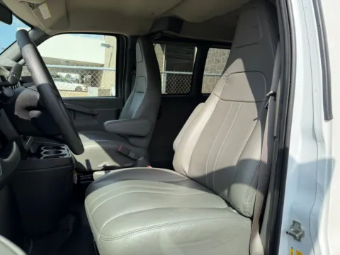 More photos of 2024 Chevrolet Express 2500 LS 12-Passenger w/Blind Spot and Rear Park Assist at Carolina Auto Warehouse, NC