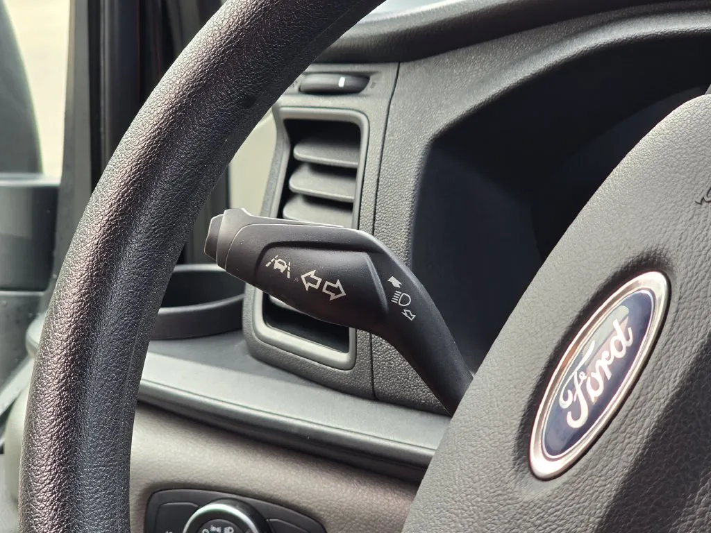 Ford Transit-350 photo 17