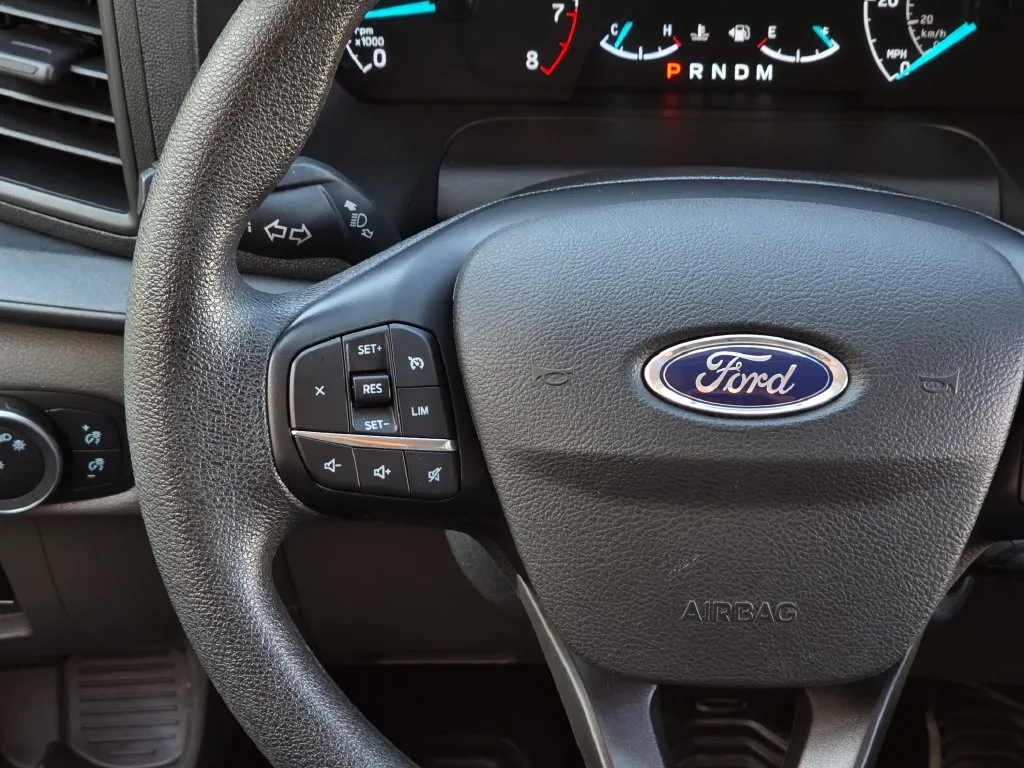 Ford Transit-350 photo 19