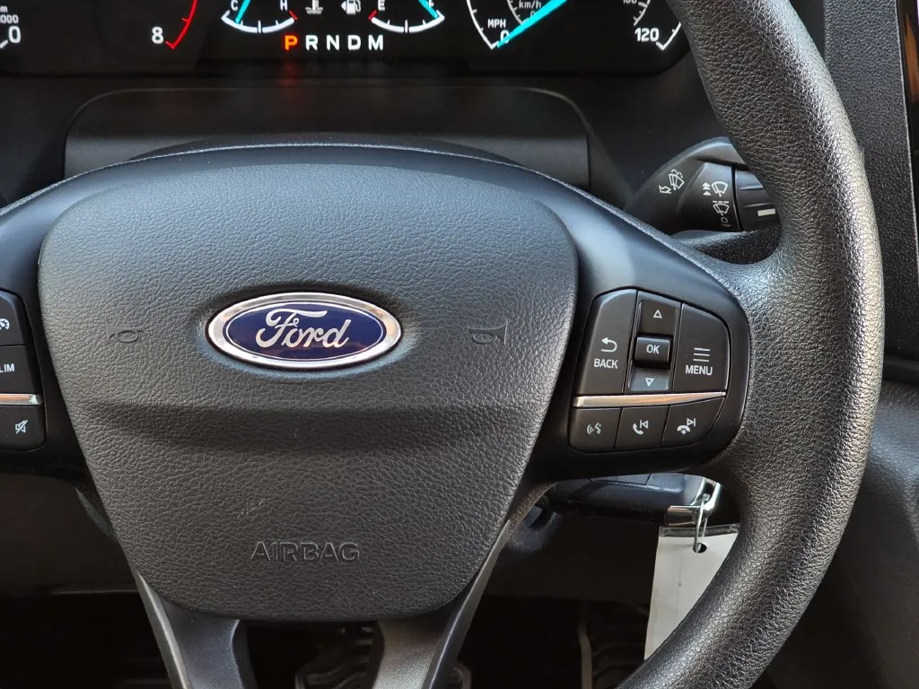 Ford Transit-350 photo 23