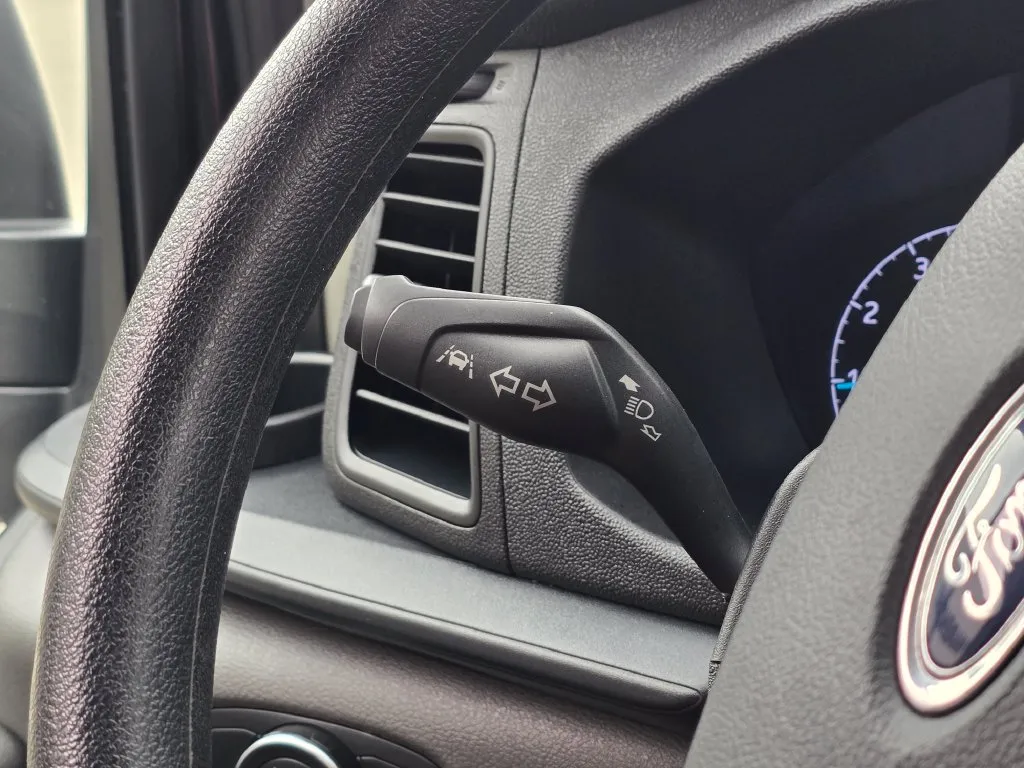 Ford Transit-350 photo 17