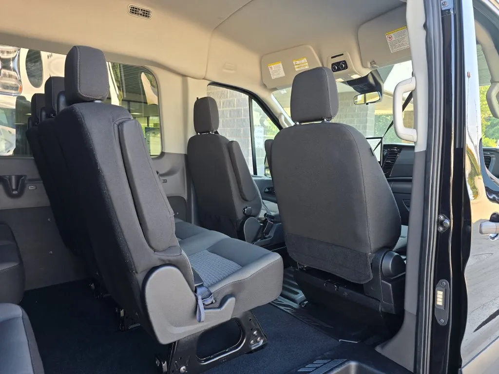 Ford Transit-350 photo 14