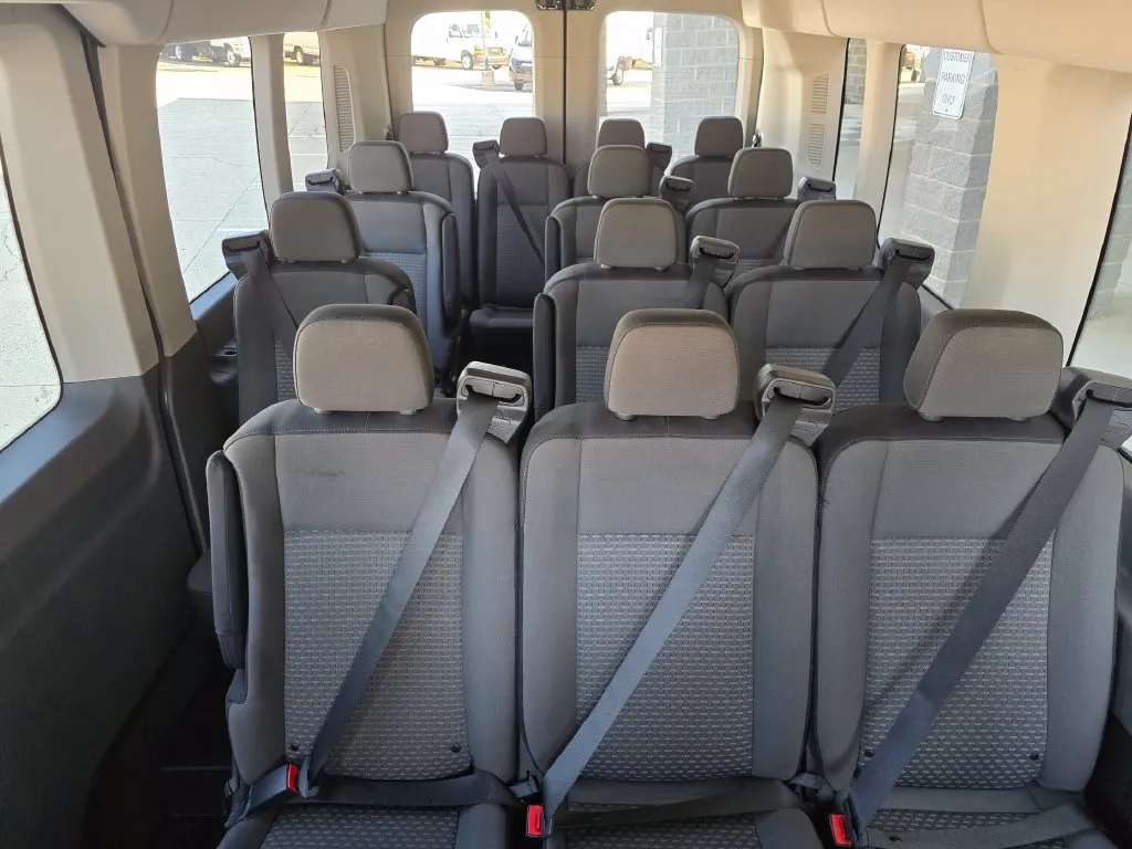 Ford Transit-350 photo 15