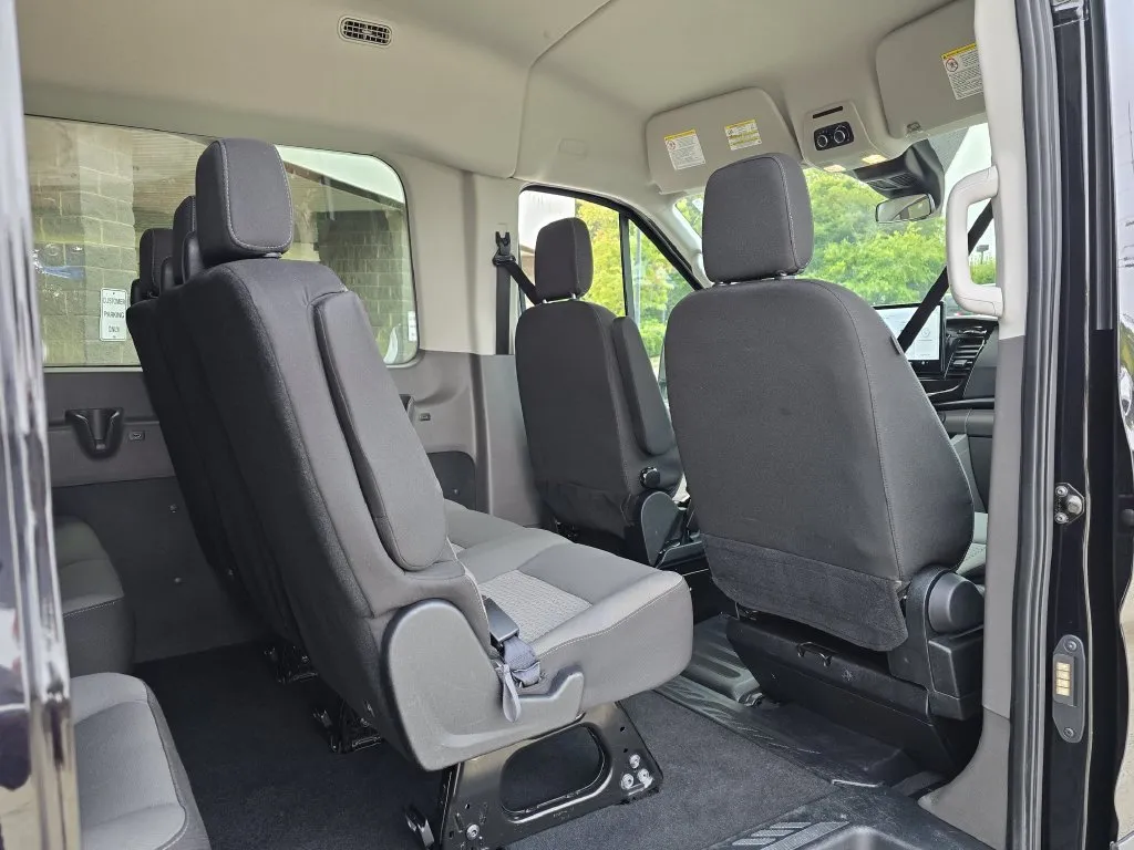 Ford Transit-350 photo 14