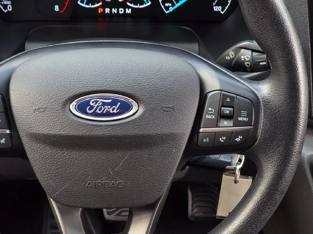 Ford Transit-350 photo 21