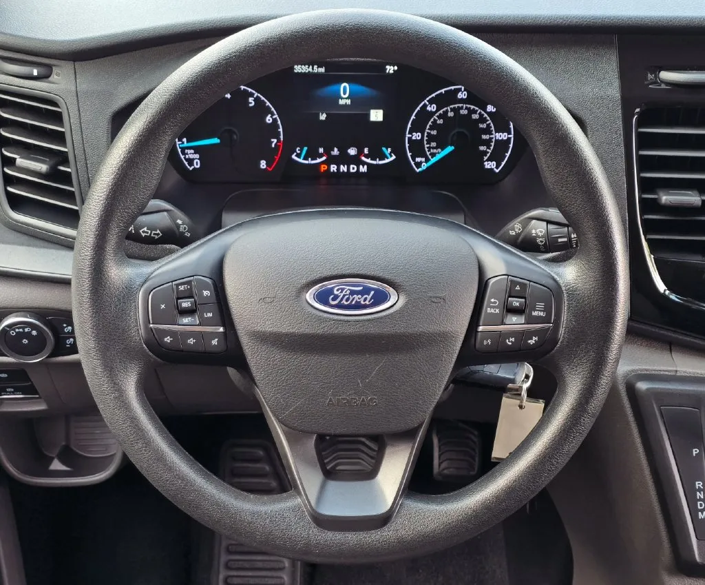 Ford Transit-350 photo 17