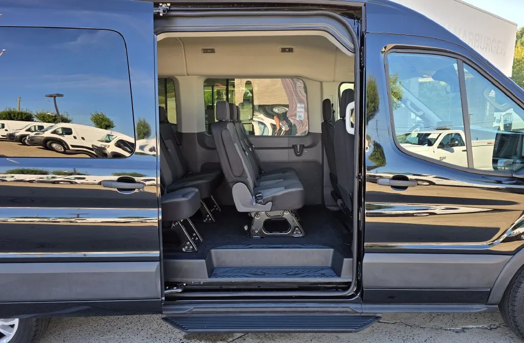 Ford Transit-350 photo 13