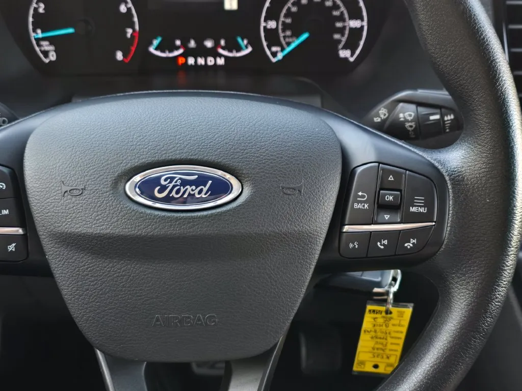 Ford Transit-350 photo 24