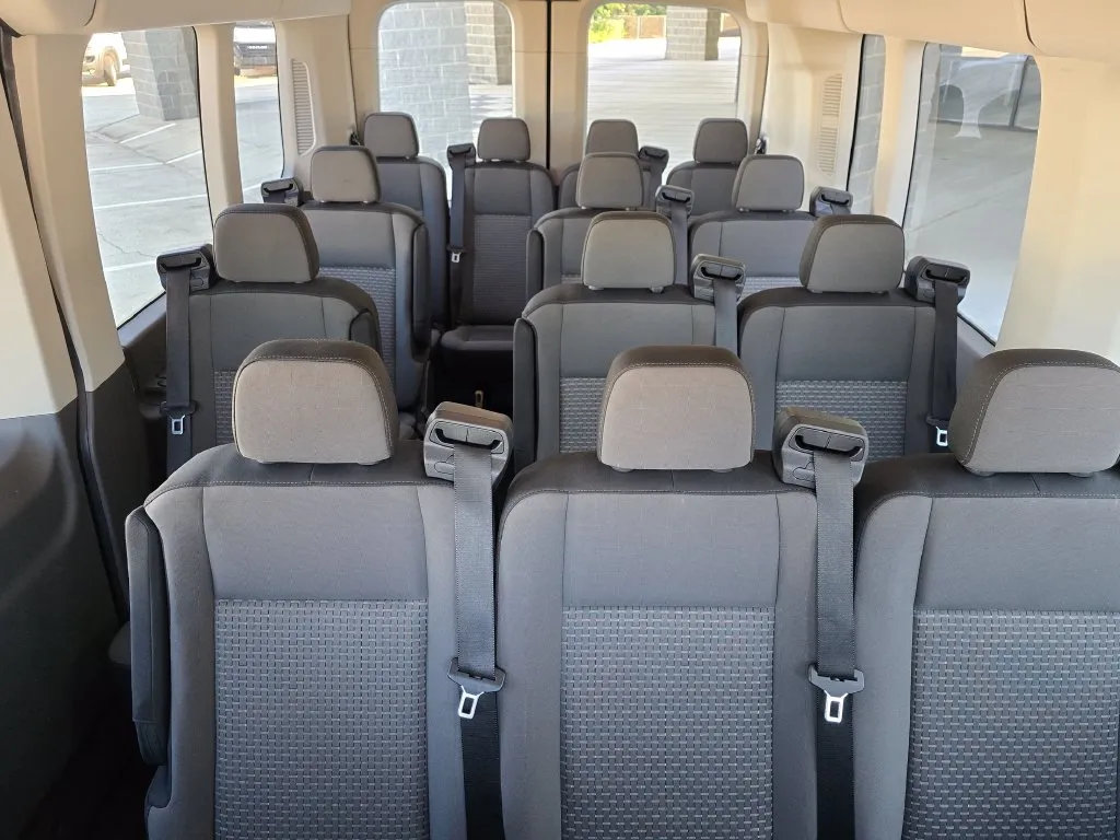 Ford Transit-350 photo 16