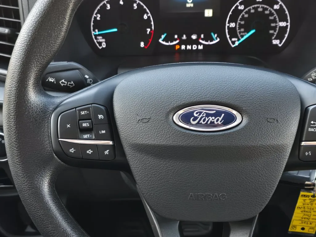 Ford Transit-350 photo 20