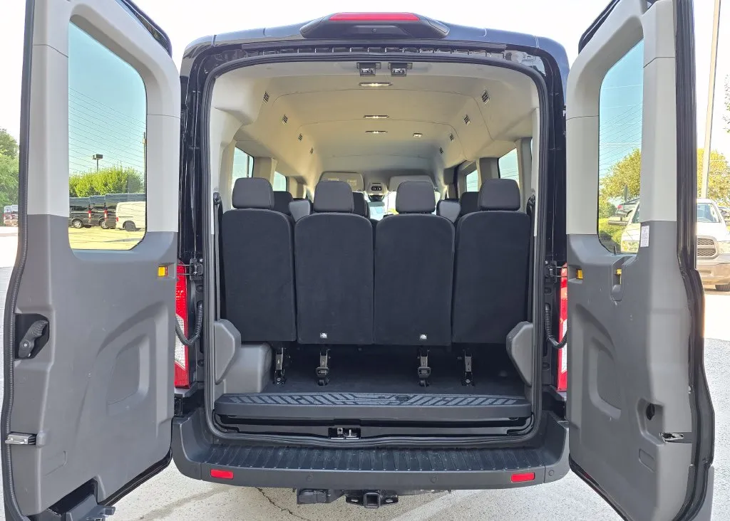 Ford Transit-350 photo 12