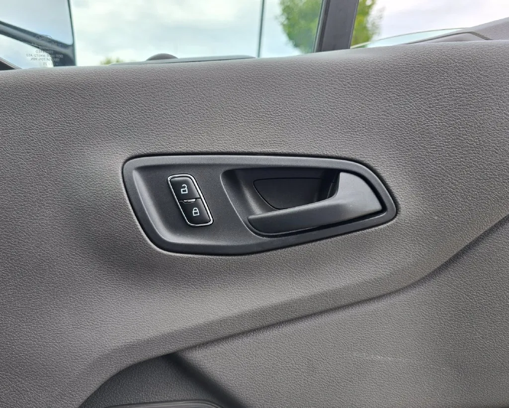 Ford Transit-350 photo 41