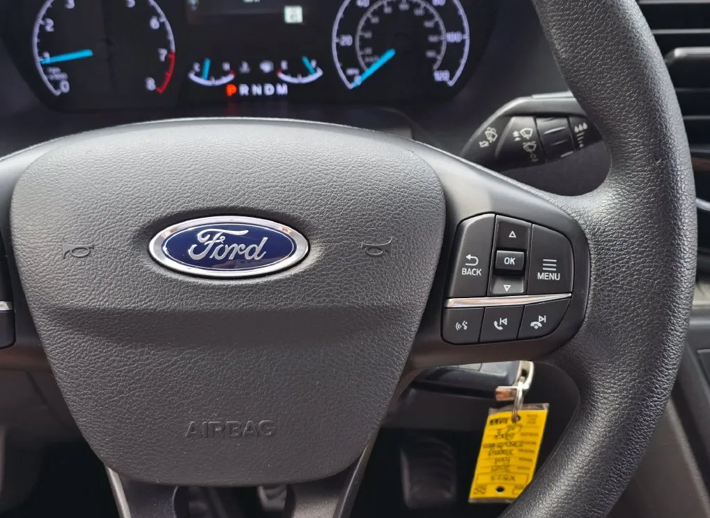 Ford Transit-350 photo 24