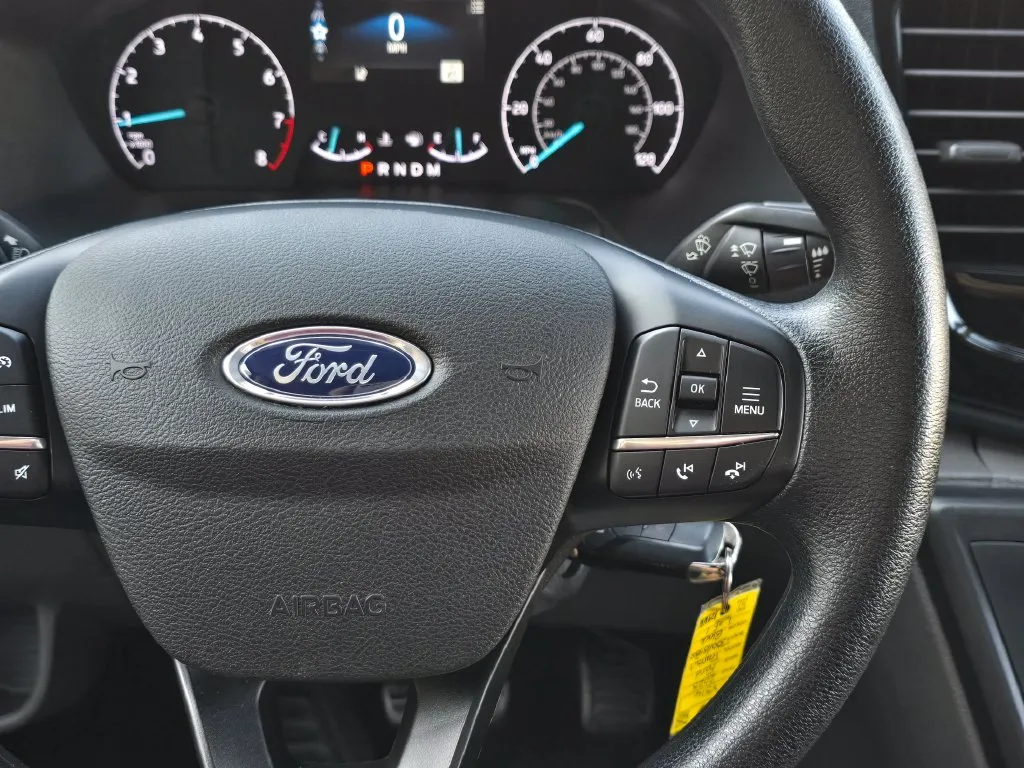 Ford Transit-350 photo 24