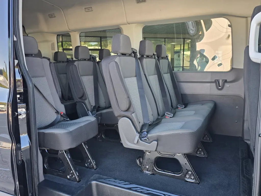 Ford Transit-350 photo 13